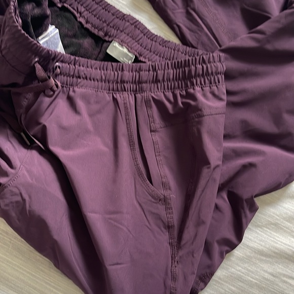 NWT Eddie Bauer Fleece Pant relaxed fit plaid lined detail Stretch fabric size 6 - Picture 5 of 10